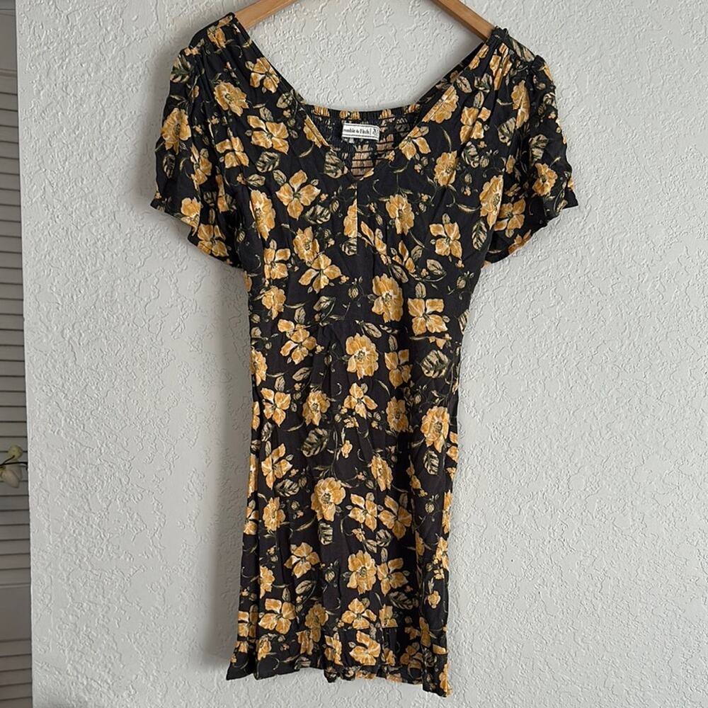 Abercrombie & Fitch Mini Dress Floral Grey Gold Smocked Boho Fall Fairy Y2K
